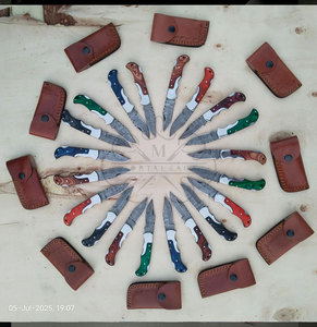 Cuchillos de Caza de Hoja Fija de Acero de Damasco de Alta Calidad al por Mayor, Cuchillos de Camping con Mangos Personalizados para Minoristas - Product Image 1