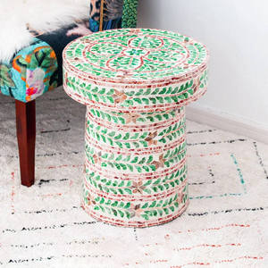 Taburetes cilíndricos con diseño floral verde y rosa, mesa auxiliar pequeña de mosaico artesanal con madreperla para decoración de sala de estar y dormitorio. - Product Image 2