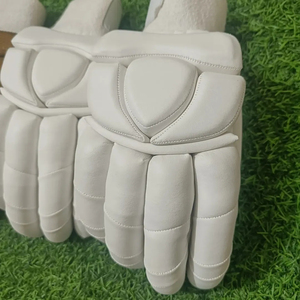 Gants de frappe de cricket légers et ergonomiques, professionnels, doux, avec système de ventilation maximal, respirants - Product Image 2