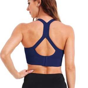 Sujetador deportivo de talla grande personalizado para mujer, top de gimnasio sin costuras, transpirable, para fitness y yoga, de nailon y elastano, con soporte alto y logo frontal. - Product Image 4