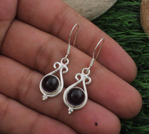 Boucles d'oreilles en améthyste violette naturelle, argent sterling 925, boucles d'oreilles pendantes délicates et luxueuses, améthyste taille poire, bijoux pour soirée - Product Image 4