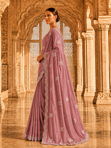Sari de Terciopelo y Satén para Mujer, Diseño Indio Personalizado de Vexotrend, Hermoso Diseño Patola, Estilo Tradicional para Bodas y Fiestas - Product Image 3