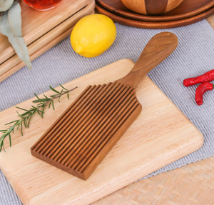Novedad: Tabla de Madera Personalizada para Gnocchi con Rodillo y Perforador, Mango Largo, Utensilio de Cocina Ecológico - Product Image 6