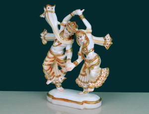 Nirmala Handicrafts - Estatua de Resina Hecha a Mano con Polvo de Mármol de la Bailarina Radha Krishna |   Diseño Tradicional, Pareja Divina Raas Leela - Product Image 6