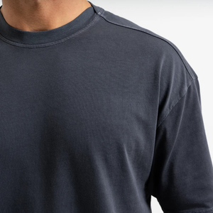 T-shirt noir surdimensionné personnalisé avec logo, 100 % coton épais pour homme, vente en gros - Product Image 4