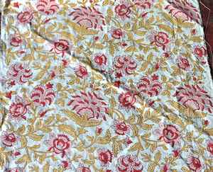 Tissu Premium 100% Coton Peigné Dobby Résistant à l'Abrasion, Durable et Respirant pour Vêtements de Filles et Vente en Gros - Product Image 4