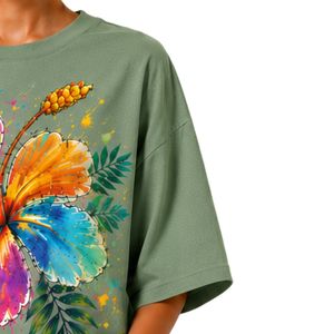 Camiseta Extra Grande para Mujer en Color Verde Salvia con Estampado Gráfico de Flores de Hibisco Coloridas, Camiseta Casual de Algodón para Verano, Personalizada OEM ODM al por Mayor - Product Image 4