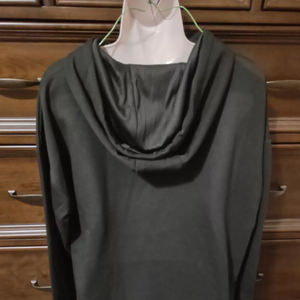 Sudadera con capucha personalizada con pedrería, negra, lisa, de 500 g/m², oversize, de corte holgado, 100% algodón, con cristales de marca - Product Image 3