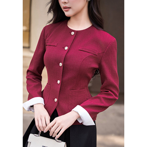 เสื้อเบลเซอร์สีแดงสำหรับผู้หญิง พร้อมปกปีเตอร์แพนสีขาวแบบถอดได้ แขนยาว ติดกระดุม ผลิตจากโพลีเอสเตอร์ สไตล์ออฟฟิศ ยี่ห้อ KIVRA - Product Image 3
