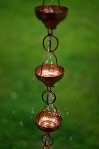 Cadena de lluvia metálica moderna, elegante y decorativa, para guiar el agua de lluvia en exteriores contemporáneos, para el diseño del hogar y el jardín. - Product Image 5