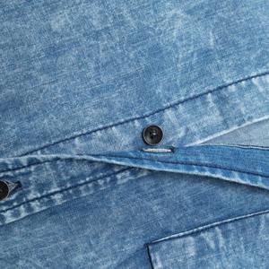 Chemise en jean slim pour homme, manches longues, col rabattu, poche poitrine, couleur unie, décontractée, 100 % coton, finition délavée - Product Image 6