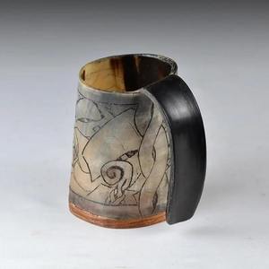 Mug en corne gravé sur mesure de qualité supérieure pour cadeaux de garçons d'honneur, mariages et anniversaires. Disponible pour la vente en gros. - Product Image 2