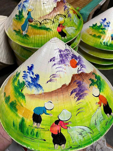 Chapeau conique en feuille de palmier de bambou, fait main, chapeau traditionnel vietnamien pour le travail en extérieur et les événements culturels - Product Image 3