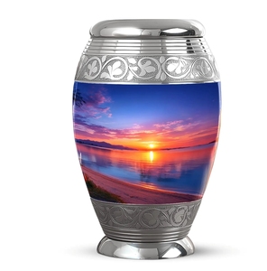 Urna Funeraria Artesanal para Cenizas Humanas con Diseño de Atardecer Tropical en Canoa - Playa y Palmeras, Grabado Plateado, Recuerdo Conmemorativo - Product Image 4