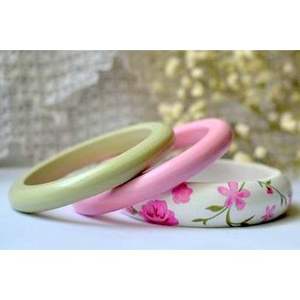 Brazaletes de Madera Hechos a Mano con Motivos Florales Tradicionales Indios, Accesorios Artesanales de Madera por RR ENTERPRISES - Product Image 6