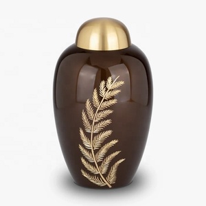 Urne commémorative botanique en métal brun avec incrustation de feuilles d'or, finition lisse, couvercle en dôme et forme compacte pour souvenir commémoratif - Product Image 2