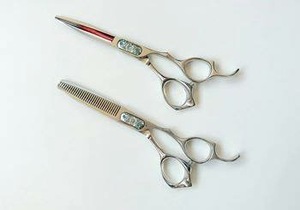 Ensemble de ciseaux de barbier en acier inoxydable, cape de coiffure, accessoires de salon, kit professionnel de ciseaux de barbier pour salon - Product Image 1
