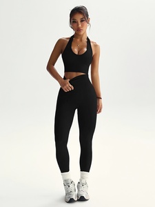 Ensemble de bien-être pour le yoga avec tapis extra épais, blocs d'alignement, sangle et coussin de méditation - Product Image 1