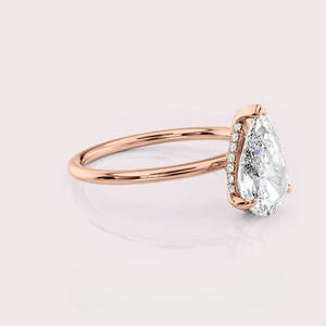 Bague de fiançailles en moissanite pour femme, bijoux de mariage classiques au design intemporel, disponible à prix compétitif - Product Image 3