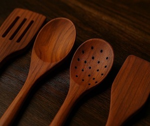 Juego de utensilios de cocina de madera de teca natural hechos a mano, modernos, ecológicos, ligeros, con mango largo, cuchara, espátula antiadherente - Product Image 6