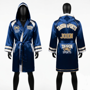 เสื้อคลุมชกมวย TAISON SPORTS รุ่น Unisex ผลิตจากหนังพรีเมียม 140 GSM ระบายความชื้นได้ดี พร้อมเชือกผูกข้อมือ สีกรมท่า แต่งสีทองและสีขาว สามารถสั่งทำได้ - Product Image 1