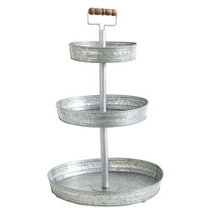 Support à gâteau rustique de style farmhouse à 3 niveaux en métal galvanisé, plateau de service en fer avec poignée en anneau doré pour la présentation de desserts lors de mariages et de fêtes - Product Image 2