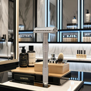 Rasoir de sécurité en acier inoxydable d'excellente qualité de la dernière collection disponible à un prix compétitif - Product Image 1