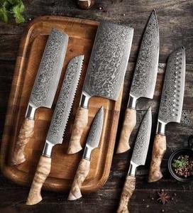 Ensemble de couteaux de chef en acier Damas 7 pièces, manche en bois, couteaux de cuisine professionnels pour la maison et la restauration, vente chaude - Product Image 1