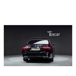 <span class=keywords><strong>Mercedes</strong></span>-Benz Classe S S400 <span class=keywords><strong>d</strong></span> <span class=keywords><strong>4MATIC</strong></span> Modèle <span class=keywords><strong>d</strong></span>écembre 2022 avec 8 654 km Boîte de vitesses automatique Volant à gauche Diesel Caméra de recul - Product Image 4