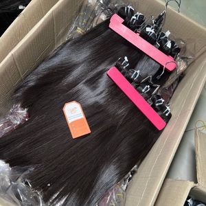Extensions de cheveux humains brésiliens Remy lisses comme des baguettes, prêtes à être expédiées, tissage de cheveux, fixation par fusion, cheveux vierges bruts non traités provenant de donneurs - Product Image 1
