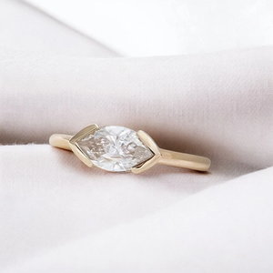 แหวนเพชรทรงมาร์คีส์ 1.50 กะรัต ดีไซน์หรูหรา เพชรเพาะเลี้ยง 14K ทองคำแท้ แหวนหมั้นเพชรเม็ดเดี่ยว เครื่องประดับผู้หญิงคุณภาพสูง รับรองคุณภาพ - Product Image 4