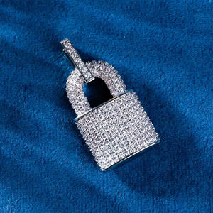 Pendentif breloque en forme de cadenas plaqué argent avec strass, bijoux hip-hop, cadeau unisexe - Product Image 3