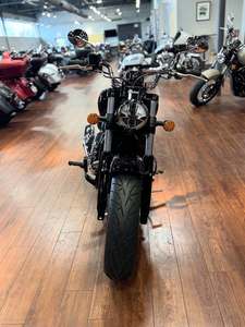 Motocicleta Cruiser ScoutSixtyClassic 999cc V-Twin, Estilo Clásico Americano, Retro, de Tamaño Mediano - Product Image 2