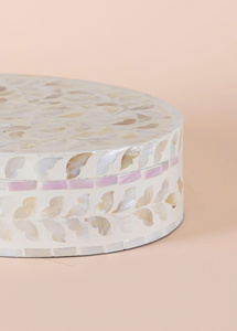 Caja decorativa de lujo hecha a mano con conchas de capiz y nácar, con tapa, para guardar joyas, ideal para decoración del hogar o como regalo. - Product Image 3
