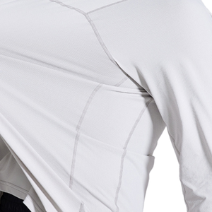 Chemise de sport pour homme à manches courtes de qualité supérieure Kivotech - Écologique, 100% coton, respirante, séchage rapide, trou pour le pouce - Product Image 2