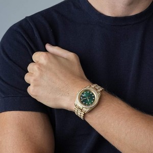Reloj de Pulsera Analógico de Lujo en Oferta, Esfera Verde, Correa de Acero Inoxidable, Resistente al Agua, Movimiento de Cuarzo, 41 mm, Oro Amarillo - Product Image 3