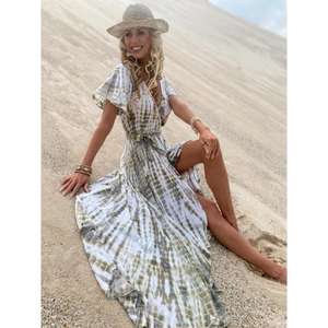 Robe longue tie-dye pour femme, col en V, manches courtes, style bohème, pour l'été et la plage - Product Image 3