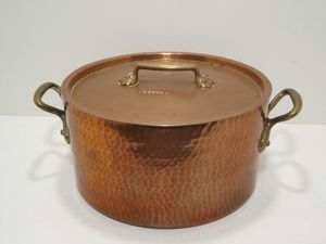 Authentic Handmade <b>Copper</b> Uruli Bowl Hammered Finish Traditional Indian Serving Vessel Decorative Bowl for Home and Dining - Product Image 3
