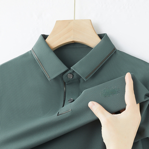 Polo Personalizado con Logotipo OEM, Nuevo Polo Casual de Verano para Hombre, Color Sólido, Estilo Moderno para Hombres de Mediana Edad, en Tela de Seda Fría - Product Image 5