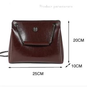 กระเป๋าสะพายไหล่หนังแท้สำหรับผู้หญิง ทนทาน ปิดด้วยซิป สายโซ่หรูหรา กระเป๋าสะพายข้างทันสมัย ผิวเงางาม - Product Image 5