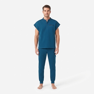 Ensemble d'uniformes médicaux pour hommes en coton doux et polyester pour le personnel hospitalier – Vêtements de travail pour le secteur de la santé en gros - Product Image 1