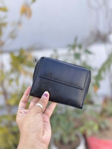 Nouveau Portefeuille Court en Cuir Véritable Premium Anti-RFID Grande Capacité Pleine Fleur Fin pour Cartes et Billets - Product Image 5