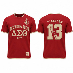 Camiseta Roja Delta Sigma Theta DST 1913 con Letras Griegas y Diseño de Antorcha, Manga Corta, Estilo Casual para Hombre - Product Image 1