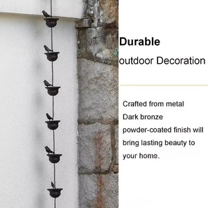 Chaîne de pluie contemporaine pour un design élégant de toit et de jardin - Product Image 5