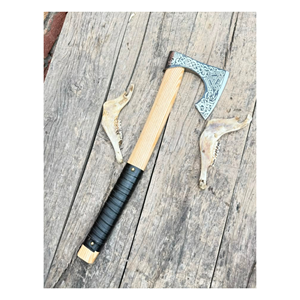 Hacha de Supervivencia Premium Hecha a Mano de Acero al Carbono para Camping, Tomahawk de Madera para Bushcraft, Hacha para Senderismo al Aire Libre con Funda de Cuero - Product Image 1