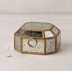 Boîte à bijoux en verre au design vintage, cadre en métal doré, rectangle, boîte de présentation pour souvenirs, taille et capacité personnalisables pour boucles d'oreilles - Product Image 2