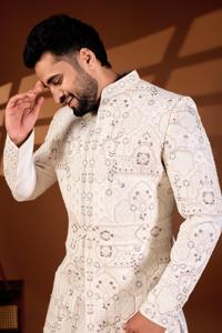Traje Étnico Masculino Ivory Royal Mayu, Base de Seda Vergo con Cuentas de Vidrio Tónicas, Lentejuelas Plateadas y Bordado Resham Multicolor - Product Image 6