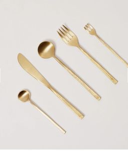 Juego de Cubiertos Clásicos de Acero Inoxidable con Acabado Espejo, Aptos para Lavavajillas, Ideales para Bodas y Eventos - Product Image 5