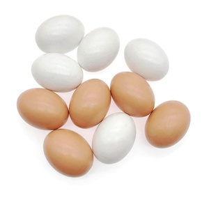 Huevos de gallina frescos de consumo diario, seleccionados y limpios, envasados en bandejas protectoras para demandas de importadores mayoristas. - Product Image 2