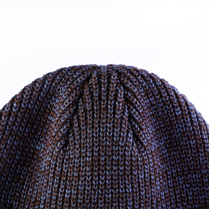 Bonnet d'hiver confortable en tricot côtelé mélange marron et bleu, extensible, avec patch logo carré en cuir pour un style quotidien - Product Image 4